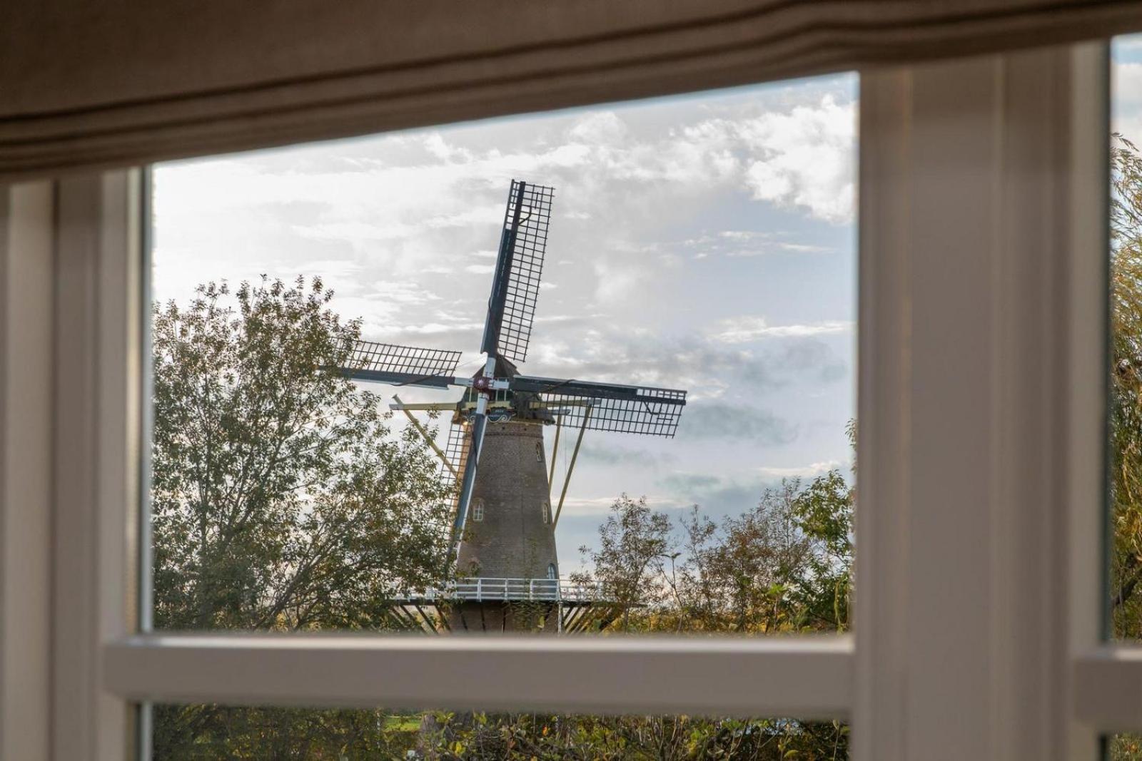 Vakantiehuis 'Boerderij Molenhof' - Stationsweg 5 | Heinkenszand Buitenkant foto