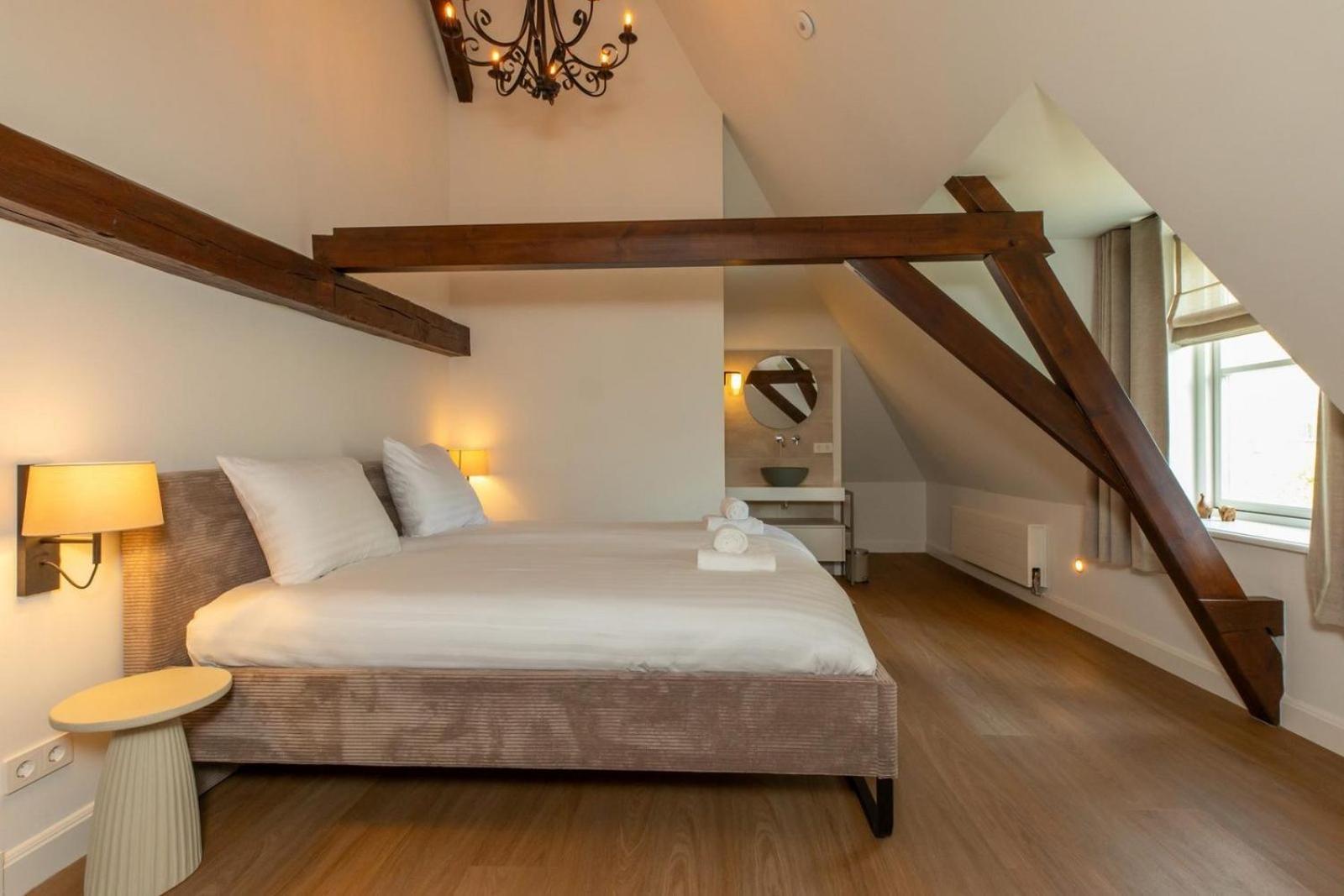 Vakantiehuis 'Boerderij Molenhof' - Stationsweg 5 | Heinkenszand Buitenkant foto