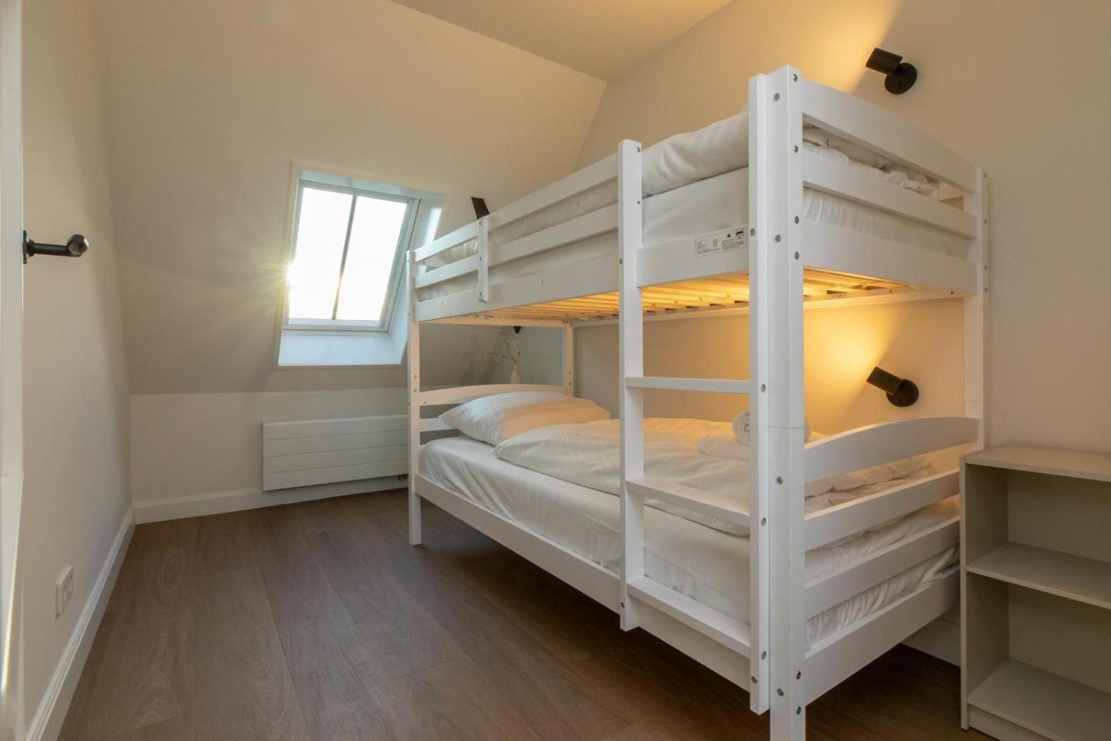 Vakantiehuis 'Boerderij Molenhof' - Stationsweg 5 | Heinkenszand Buitenkant foto