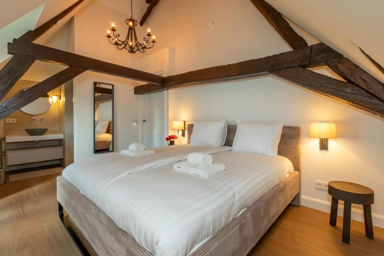 Vakantiehuis 'Boerderij Molenhof' - Stationsweg 5 | Heinkenszand Buitenkant foto