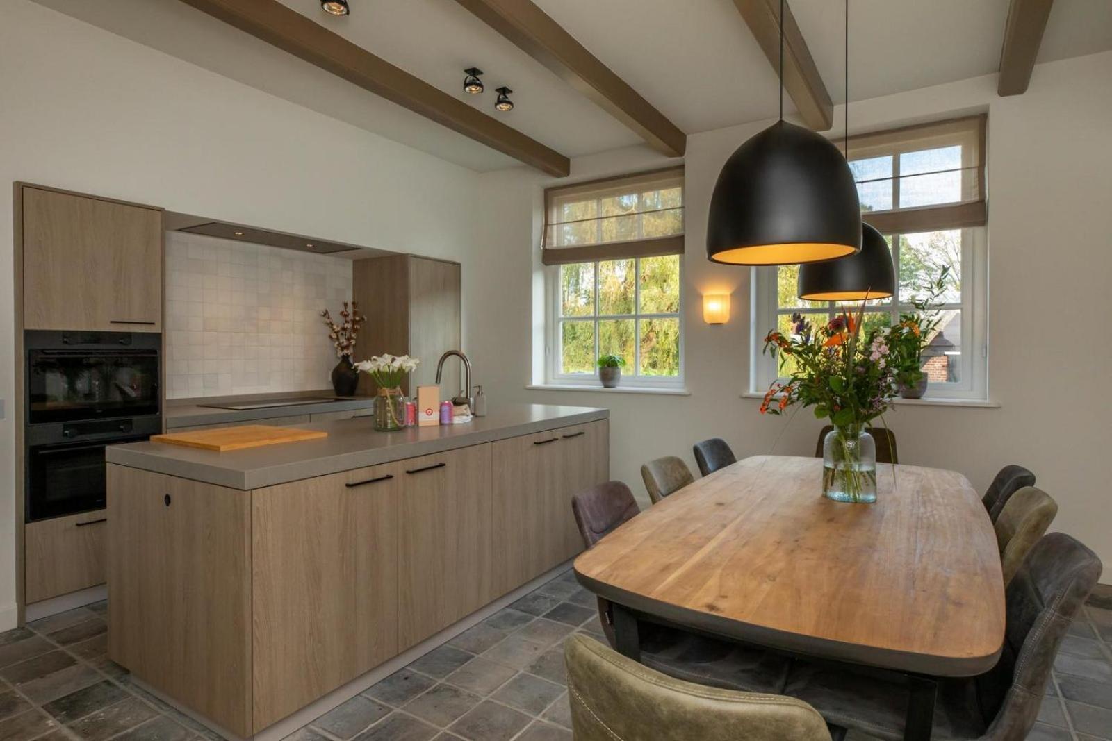 Vakantiehuis 'Boerderij Molenhof' - Stationsweg 5 | Heinkenszand Buitenkant foto